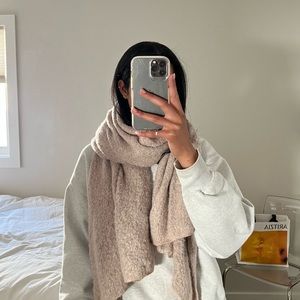 Aldo Scarf